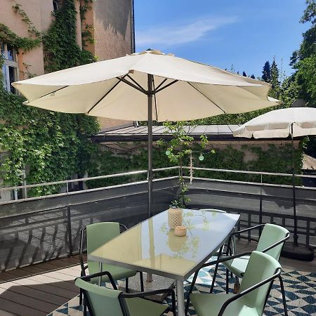 Das Karawankenplatz! Haus Der Geschenke-Carinthia Lägenhet Velden am Wörthersee Exteriör bild
