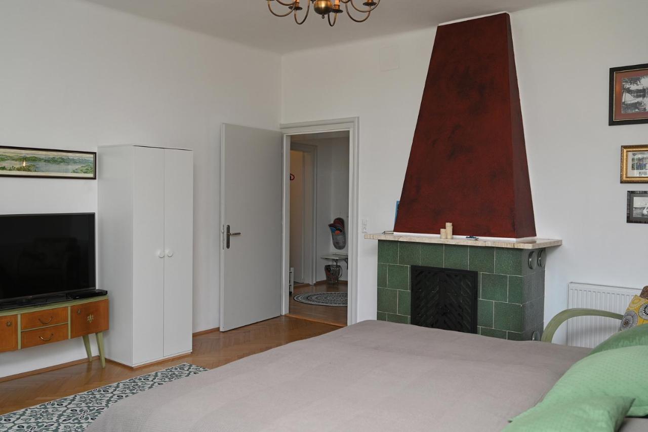 Das Karawankenplatz! Haus Der Geschenke-Carinthia Lägenhet Velden am Wörthersee Exteriör bild