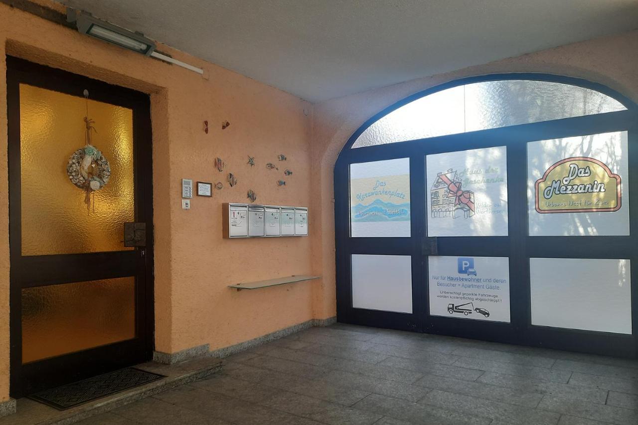 Das Karawankenplatz! Haus Der Geschenke-Carinthia Lägenhet Velden am Wörthersee Exteriör bild